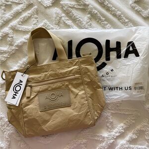NEW aloha collection crossbody